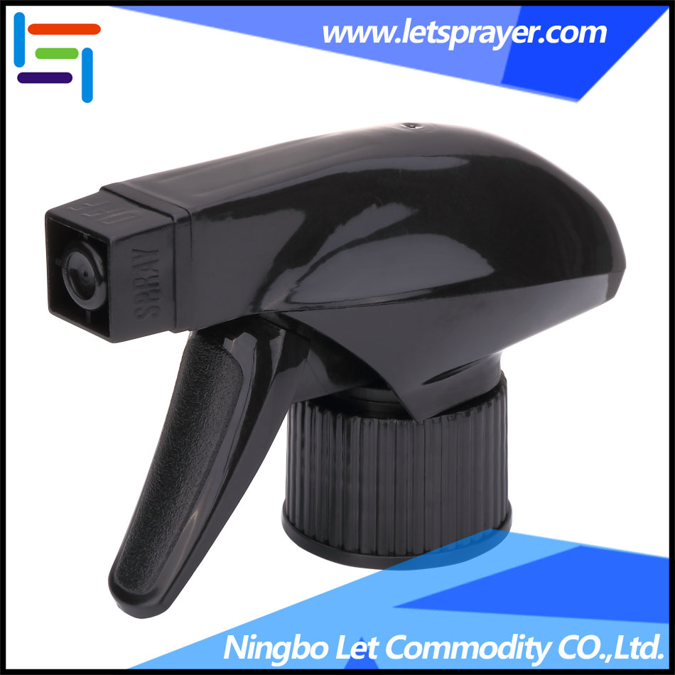 Black trigger sprayer for household cleaning